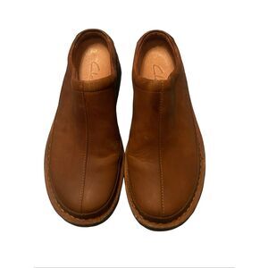 New Clarks Womens Tan Round Toe Leather Slip-on Mule Clogs Size 8M